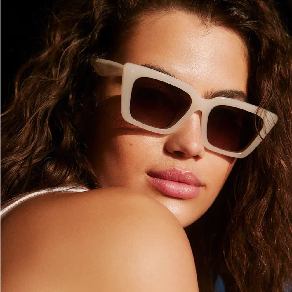 PRIVATE LISTING FOR JCHIN121